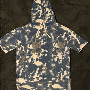 Stylish Blue and White Tie-Dye Hoodie